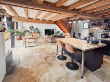 CHARMANTE MAISON ANCIENNE AVEC STUDIO INDEPENDANT