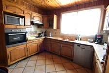 MAISON TRADITIONNELLE 5 CHAMBRES - DEPENDANCES - SOUS SOL TOTAL