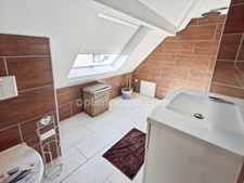 PROPRIETE OFFRANT 2 MAISONS ET DE BELLES PRESTATIONS
