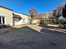 PROPRIETE OFFRANT 2 MAISONS ET DE BELLES PRESTATIONS