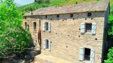 Ancien Moulin en Pierre avec dépendances sur près de 2,3 hectares – Santo-Pietro-di-Tenda