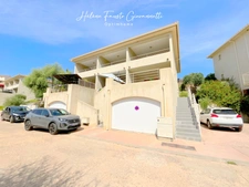 OLETTA – Appartement 3 pièces en duplex avec terrasses, jardin et vue montagnes panoramique