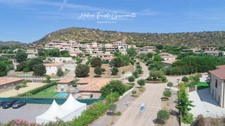 OLETTA – Appartement 3 pièces en duplex avec terrasses, jardin et vue montagnes panoramique