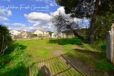 TERRAIN 567 m² -  SAINT FLORENT Centre