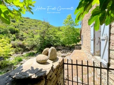 Ancien Moulin en Pierre avec dépendances sur près de 2,3 hectares – Santo-Pietro-di-Tenda