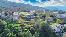 TERRAIN CONSTRUCTIBLE 1984 m2 à RAPALE