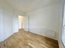 Appartement 3 pièces traversant avec balcon et 2 parkings