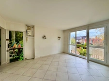 Appartement 3 pièces traversant sans vis à vis