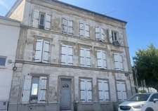 CHATEAU THIERRY (02) vente centre ville  immeuble de rapport 4 appartements, plus terrain pour deux maisons