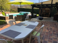 CHEZY SUR MARNE (02) à vendre joli plain-pied de 275 m2 sur un terrain clos et arboré de 5800 m2