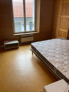 CHATEAU THIERRY (02) hyper centre  à vendre Immeuble de rapport de grande qualité architecturale. 