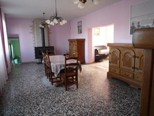 Chassemy (02) à vendre superbe propriété de 320 m2 sur un terrain  clos de 5 ha avec étang de 2 ha