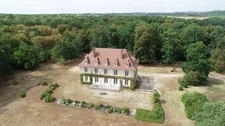  ARMENTIERES EN BRIE (77)à vendre superbe maison de maitre 18 chambres sur son parc arboré de 13500 m2