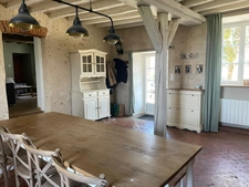  LE THOULT TROSNAY (51) Grand corps de ferme idéal évenementiel activité gîtes en place 