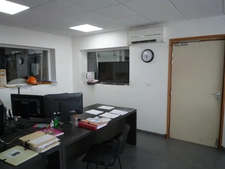 Dpt Aisne (02), LA CROIX SUR OURCQ  à vendre ensemble immobilier professionnel  1170 m2 ateliers et bureaux sur 3000 m2 de terrain 
