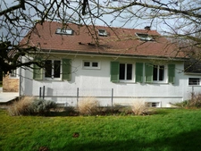  MONTDAUPHIN (77) à vendre ensemble immobilier composé de deux maisons, de 2 bâtiments industriels sur un terrain de  de 2 hectares 