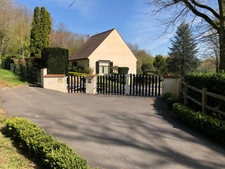CHEZY SUR MARNE (02) à vendre joli plain-pied de 275 m2 sur un terrain clos et arboré de 5800 m2