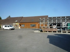 Dpt Aisne (02), LA CROIX SUR OURCQ  à vendre ensemble immobilier professionnel  1170 m2 ateliers et bureaux sur 3000 m2 de terrain 