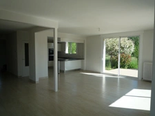 BRASLES (02) à vendre belle  maison contemporaine en parfait état de 186  m2 sur un terrain clos de 1278 m2