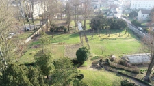 Aisne department (02), Château-Thierry town center, 1850 residence with 600 m² of living space and a walled park of 1 hectare 