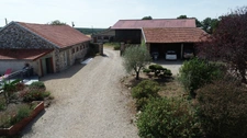 LE THOULT TROSNAY (51) à vendre superbe corps de ferme restauré sur un terrain clos de plus de 8600 m2 avec étang