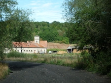 Dpt Aisne (02), à vendre COUCY LE CHATEAU AUFFRIQUE  superbe corps de ferme sur 17 hectares 