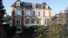 Dpt Aisne (02), CHATEAU THIERRY centre, demeure 1850 de 600 m² habitables et parc clos de murs 5000 m2