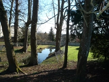 Aisne department (02), Château-Thierry town center, 1850 residence with 600 m² of living space and a walled park of 1 hectare 