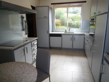 CHEZY SUR MARNE (02) à vendre joli plain-pied de 275 m2 sur un terrain clos et arboré de 5800 m2
