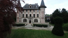 château-Thierry proche à vendre château fin XIX siècle avec salle de réception et dépendances sur un parc de plus de 20000 m2