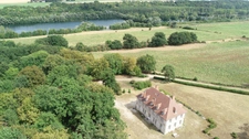  ARMENTIERES EN BRIE (77)à vendre superbe maison de maitre 18 chambres sur son parc arboré de 13500 m2
