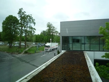 Dpt Aisne (02), Château-THierry, à vendre  immeuble de bureaux haut de gamme, construit en 2002 de 2412 m2, libre.