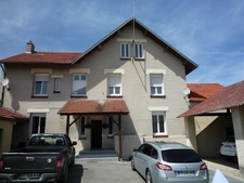 Chassemy (02) à vendre superbe propriété de 320 m2 sur un terrain  clos de 5 ha avec étang de 2 ha