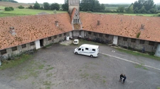 Dpt Aisne (02), à vendre COUCY LE CHATEAU AUFFRIQUE  superbe corps de ferme sur 17 hectares 