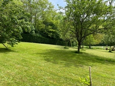 CHEZY SUR MARNE (02) à vendre joli plain-pied de 275 m2 sur un terrain clos et arboré de 5800 m2