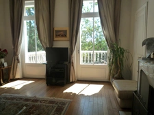  CHATEAU THIERRY  à vendre belle maison bourgeoise de 254 m2 dans un parc clos de 1372 m2