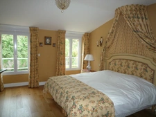 Dpt Seine et Marne (77), for sale near MEAUX superb property of 450 m2 on wooded land of 2 hectares