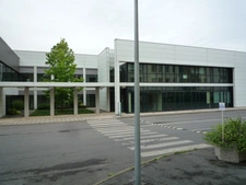 Dpt Aisne (02), Château-THierry, à vendre  immeuble de bureaux haut de gamme, construit en 2002 de 2412 m2, libre.