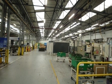  ESSOMES SUR MARNE (02) à vendre locaux industriels de 15000 m2 divibles sur 5.5 hectares dont 1 hectare de parkings 350 
