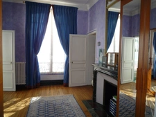Aisne department (02), Château-Thierry town center, 1850 residence with 600 m² of living space and a walled park of 1 hectare 