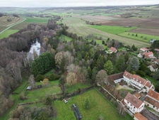 Dpt Aisne (02),  BAULNE EN BRIE à vendre superbe propriété de 380 m2 habitables sur un terrain de 15 ha avec étang de 3 ha   