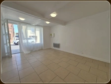 Maison individuelle en pierre avec appartement et local commercial à vendre 140m² TROARN (14)