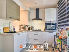 P4 3 chambres avec balcon, loggia et parking – Résidence sécurisée au calme - La gazelle/route d'uzès