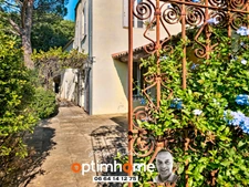 Ensemble Immobilier de Caractère offrant 2 Maisons, Jardin Méditerranéen piscine et Double Garage - Nîmes Saint Césaire