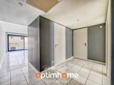 Appartement T3 2 chambres avec deux balcons + garage – Nîmes Centre-ville