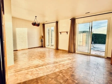 Maison Forbin – Plain-pied au calme absolu, intimité, garage, annexe et potentiel d’évolution