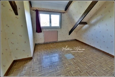 Maison familiale 4 chambres avec vie de plain-pied, sous-sol total et jardin de 1 380 m²