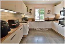 ✨SOUS OFFRE - PLUS DISPONIBLE À LA VENTE✨ Au calme, maison de 135 m², 4 chambres dont une suite parentale, DPE C !!!