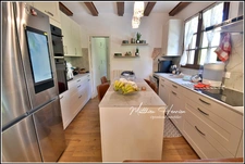 Majestueuse maison 6 chambres, 3 salles de bains/douche, 3 WC, bureau, garage, DPE C !