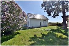Au calme, maison 3 pièces entièrement rénovée, 2 chambres, dépendance, DPE D